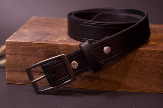 The Sharp Dressed Man mens leather belt, black, front restedview