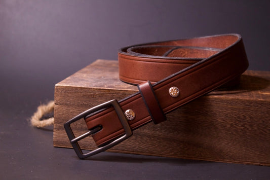 The Sharp Dressed Man mens leather belt, brown, front right view